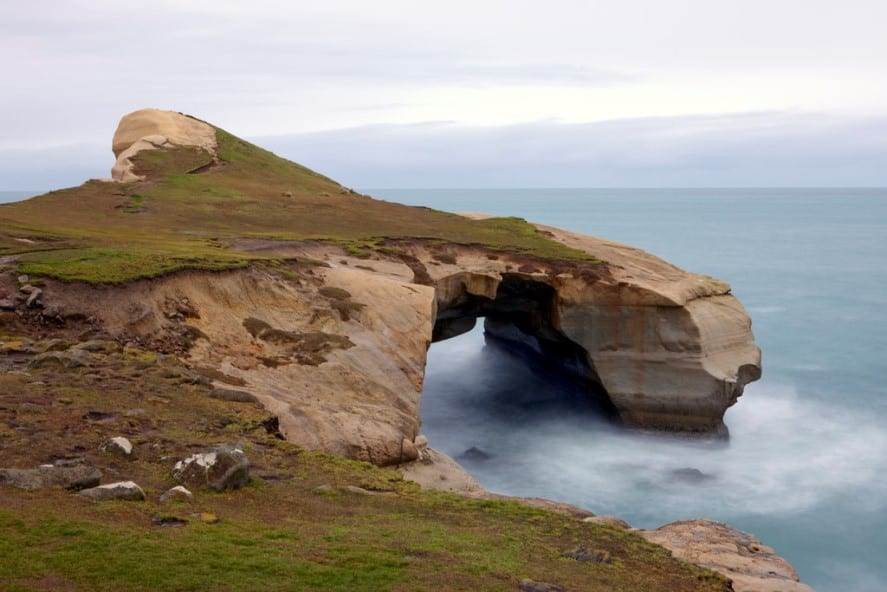 Tunnel beach